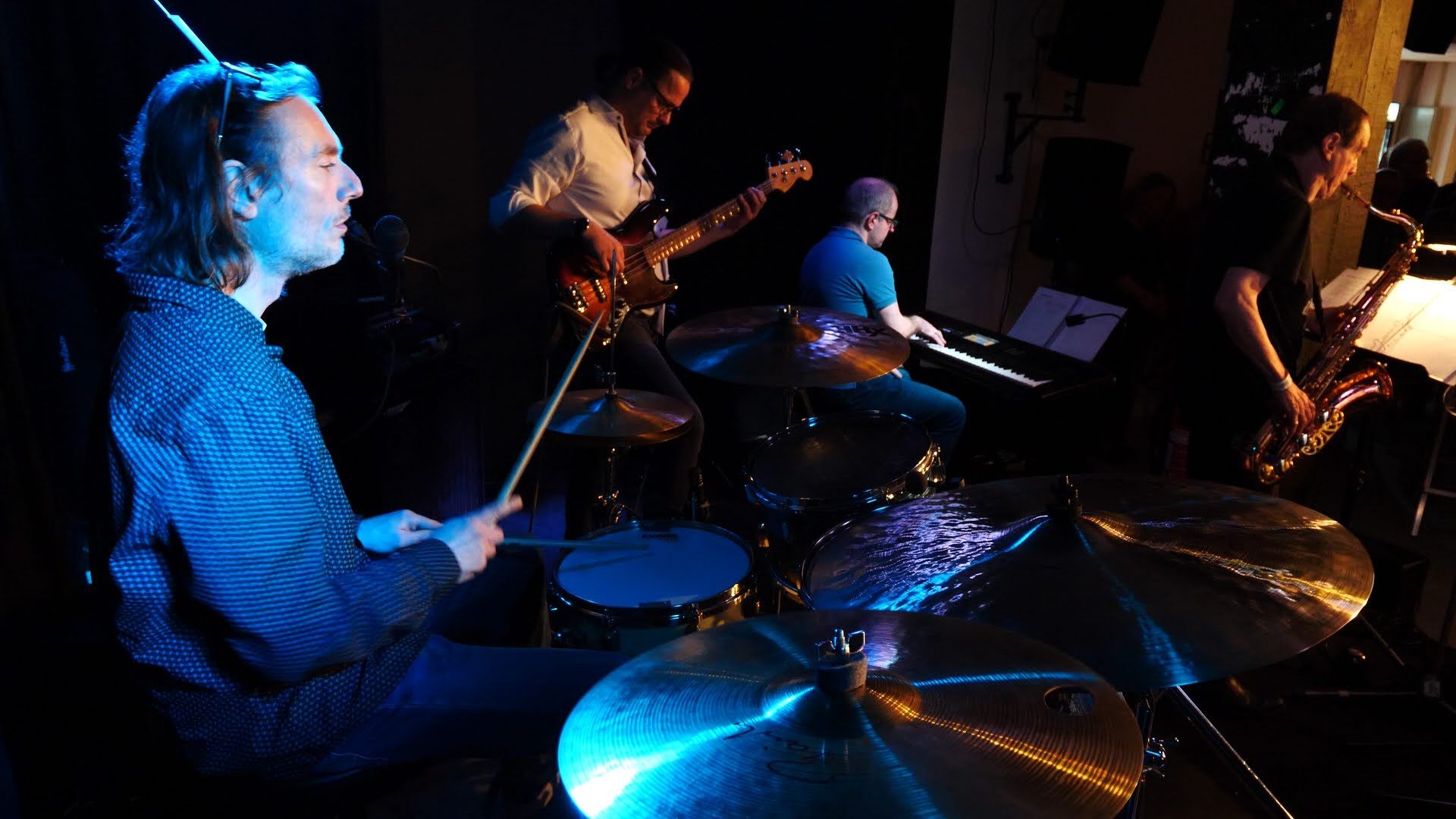 Stingmen live